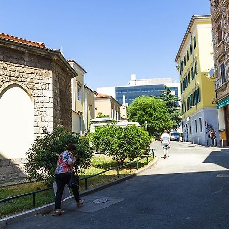 Apartment Mia Rijeka Exterior foto